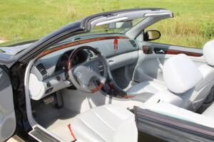 Bild 31/42 von Mercedes-Benz CLK 430 (2002)