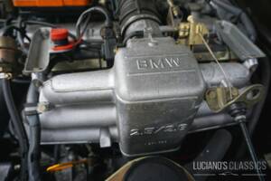Image 51/59 of BMW 528i (1982)