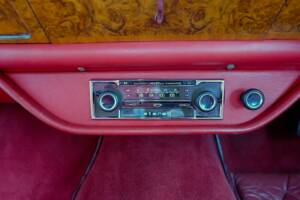 Image 40/48 of Bentley T 1 (1967)