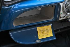 Image 10/50 of Morris Minor 1000 Traveller (1971)