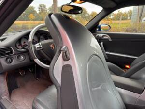 Bild 17/20 von Porsche 911 Turbo (2006)