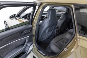 Image 31/40 of Audi RS6 Avant (2019)