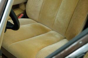 Bild 41/50 von Mercedes-Benz 280 SEL (1983)