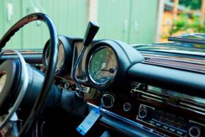 Imagen 144/199 de Mercedes-Benz 280 SE 3,5 (1971)