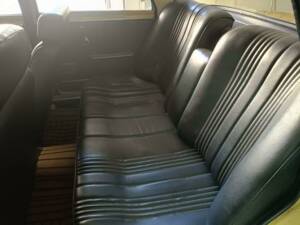 Immagine 8/50 di Alfa Romeo Giulia Nuova Super 1300 (1975)