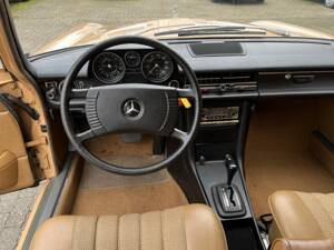 Imagen 25/81 de Mercedes-Benz 240 D 3,0 (1976)