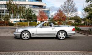 Image 2/43 of Mercedes-Benz SL 500 (1996)
