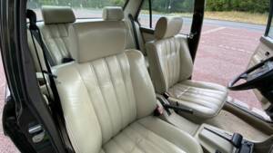 Image 2/7 de BMW 525e (1987)