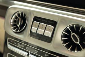 Image 47/50 of Mercedes-Benz G 63 AMG (LWB) (2020)