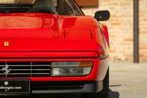 Image 13/50 of Ferrari 208 GTS Turbo (1986)