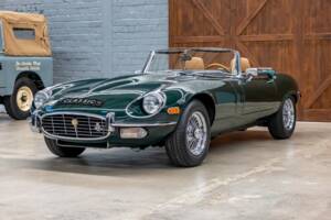 Image 2/34 de Jaguar Type E V12 (1972)