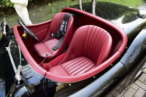 Image 13/29 de Jaguar XK 120 OTS (1950)