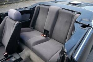 Image 19/19 de BMW 320i (1989)