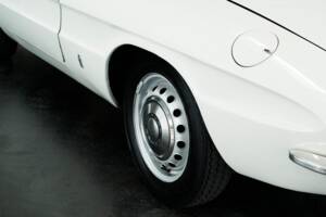 Image 10/50 of Alfa Romeo 1600 Spider Duetto (1966)