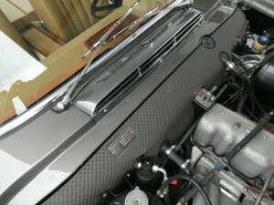 Image 19/23 of Mercedes-Benz 230 SL (1965)