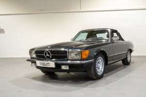 Image 2/32 of Mercedes-Benz 280 SL (1985)