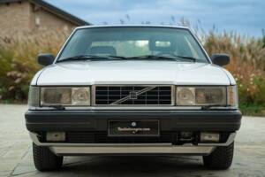 Image 11/50 de Volvo 780 Bertone 2.4 TD (1987)