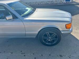 Image 58/77 of Mercedes-Benz 380 SEC (1982)