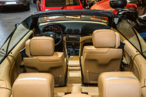 Imagen 36/37 de BMW 325Ci (2002)