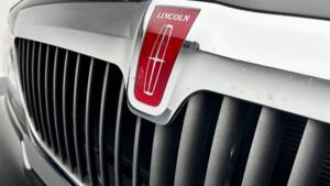 Bild 7/17 von Lincoln Navigator (1998)