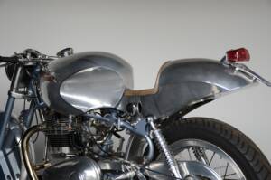 Image 31/42 of Royal Enfield 700 Silver Shotgun (1955)