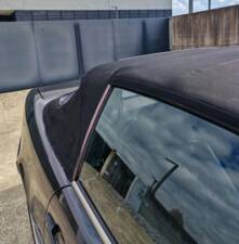 Image 19/42 of Mercedes-Benz 300 SL-24 (1992)