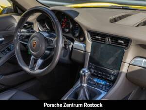 Image 18/29 de Porsche 911 Carrera (2017)