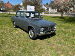 Image 3/17 of Alfa Romeo Giulia 1300 TI (1966)