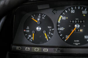 Image 20/50 of Mercedes-Benz 240 TD (1982)