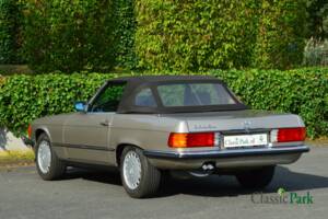 Image 7/47 de Mercedes-Benz 560 SL (1986)