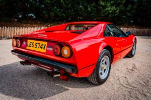 Imagen 11/50 de Ferrari 308 GTBi (1981)