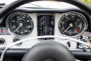 Image 35/50 of Mercedes-Benz 280 SL (1968)