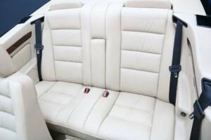 Bild 17/30 von Mercedes-Benz 300 CE-24 (1993)