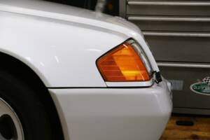 Image 17/27 of Mercedes-Benz SL 500 (1993)