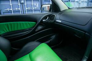 Image 22/45 of Holden LSV R300 (2002)