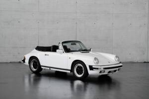 Image 8/46 de Porsche 911 Carrera 3.2 (1984)