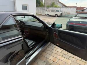 Image 25/38 de Mercedes-Benz 300 SL (1993)