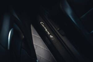 Bild 9/15 von Porsche 911 Carrera 4S (2003)