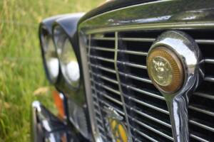 Bild 15/37 von Jaguar XJ 6 4.2 (1972)