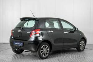 Bild 2/50 von Toyota Yaris 1.33 VVT-i (2011)