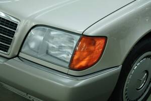 Bild 21/50 von Mercedes-Benz 300 SE (1992)