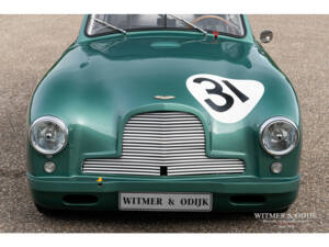 Image 18/50 of Aston Martin DB 2 (1952)