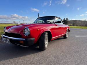 Afbeelding 48/100 van FIAT 124 Pininfarina Spidereuropa (1982)