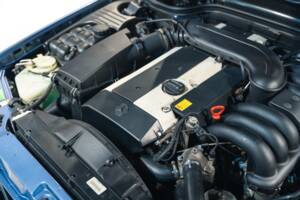 Image 33/35 of Mercedes-Benz SL 320 (1998)