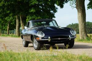 Bild 2/30 von Jaguar E-Type 4.2 (1965)