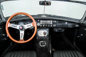 Bild 7/50 von MG MGB (1967)