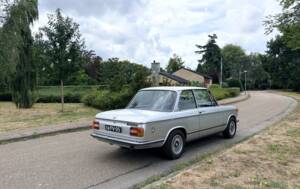 Image 16/22 of BMW 2002 (1975)