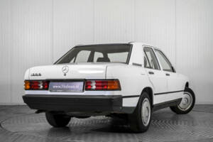 Bild 42/50 von Mercedes-Benz 190 D (1985)
