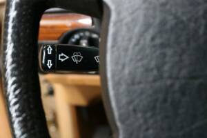 Bild 22/49 von Mercedes-Benz 250 lang (1985)