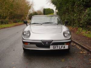 Bild 2/19 von Alfa Romeo 1.6 Spider (1990)